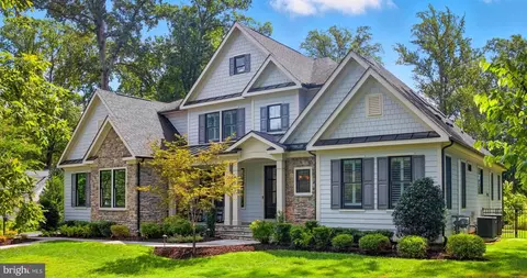 8617 Dixie Pl, Mclean, VA 22102