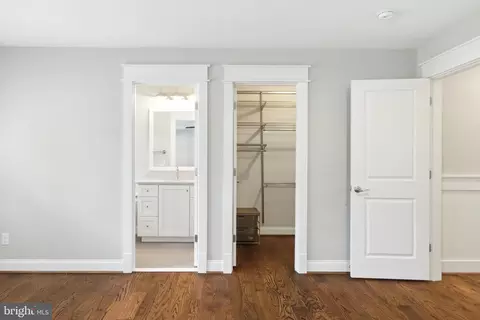 Entry Way - 8617 Dixie Pl, Mclean, VA 22102 photo 30 of 43