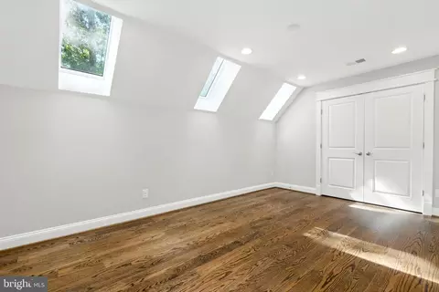 Bedroom - 8617 Dixie Pl, Mclean, VA 22102 photo 5 of 13