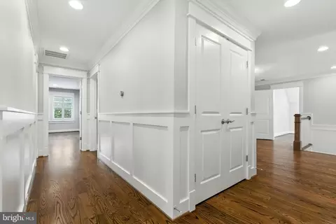 Entry Way - 8617 Dixie Pl, Mclean, VA 22102 photo 31 of 43