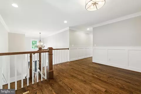 Entry Way - 8617 Dixie Pl, Mclean, VA 22102 photo 26 of 43