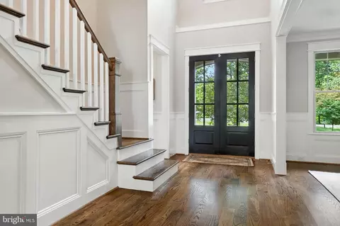 Entry Way - 8617 Dixie Pl, Mclean, VA 22102 photo 2 of 43