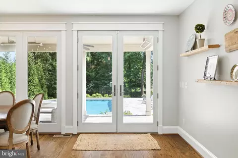 Entry Way - 8617 Dixie Pl, Mclean, VA 22102 photo 11 of 43