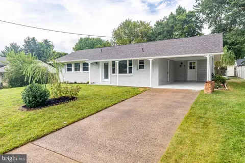 14722 Braddock Rd, Centreville, VA 20120