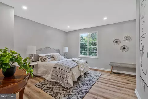 Bedroom - 1628 Barnstead Dr, Reston, VA 20194 photo 2 of 6