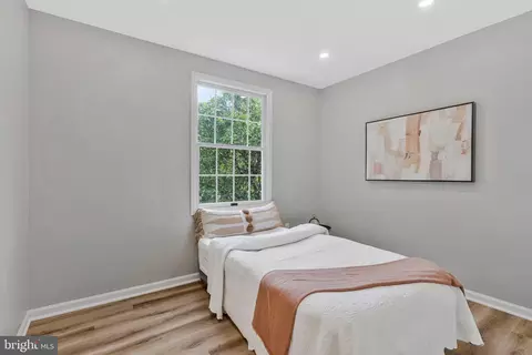 Bedroom - 1628 Barnstead Dr, Reston, VA 20194 photo 6 of 6