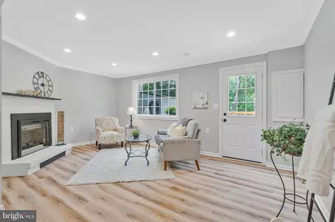 Living - 1628 Barnstead Dr, Reston, VA 20194 photo 5 of 5
