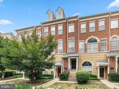 12079 Trumbull Way #8B, Reston, VA 20190 photo 2