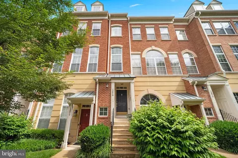 12079 Trumbull Way #8B, Reston, VA 20190