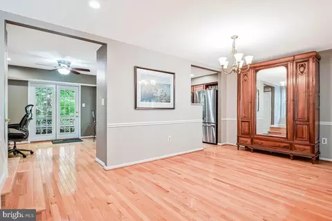 6800 Wild Rose Ct, Springfield, VA 22152 photo 10