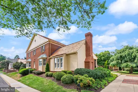Exterior - 6655 Madison Mclean Dr, Mclean, VA 22101 photo 13 of 13