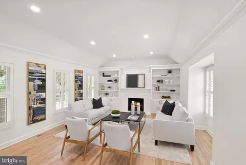 Living - 6655 Madison Mclean Dr, Mclean, VA 22101 photo 2 of 10