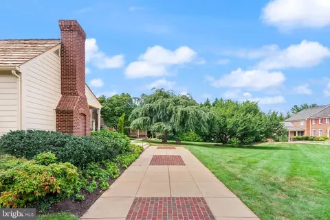Exterior - 6655 Madison Mclean Dr, Mclean, VA 22101 photo 12 of 13