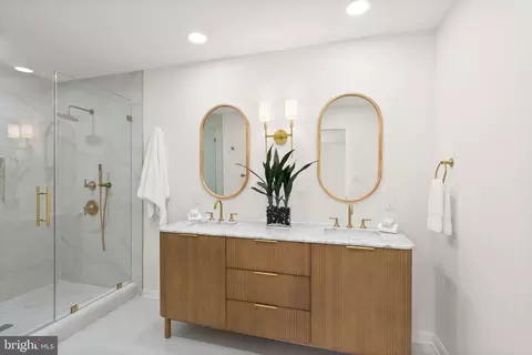 Bath - 6655 Madison Mclean Dr, Mclean, VA 22101 photo 1 of 6