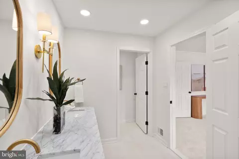 Entry Way - 6655 Madison Mclean Dr, Mclean, VA 22101 photo 8 of 12