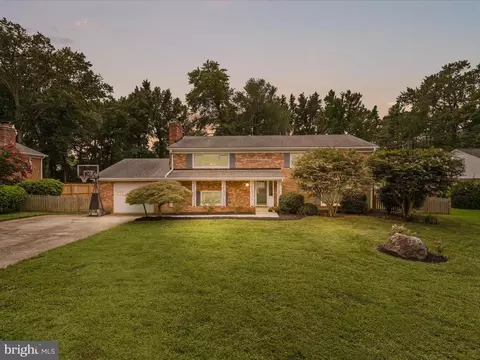 4417 Laurel Rd, Alexandria, VA 22309