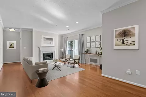 1701 Lake Shore Crest Dr #11, Reston, VA 20190