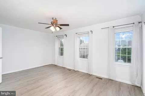 8010 Dayspring Ct, Springfield, VA 22153 photo 16