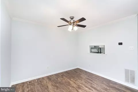 8010 Dayspring Ct, Springfield, VA 22153 photo 10