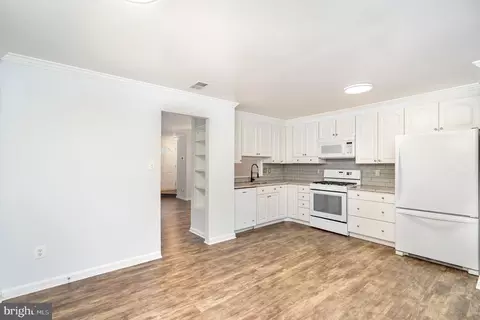 8010 Dayspring Ct, Springfield, VA 22153 photo 11