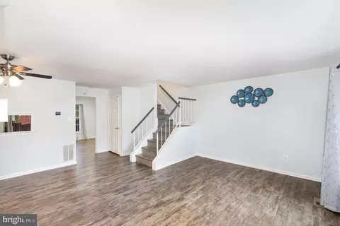 8010 Dayspring Ct, Springfield, VA 22153 photo 6