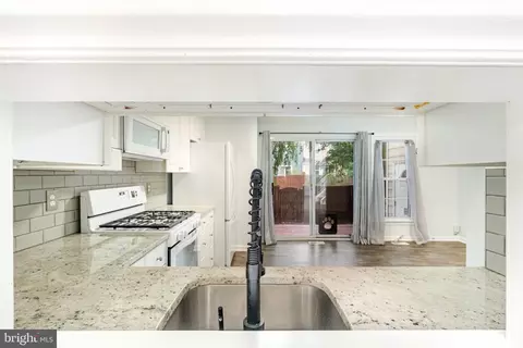 8010 Dayspring Ct, Springfield, VA 22153 photo 13