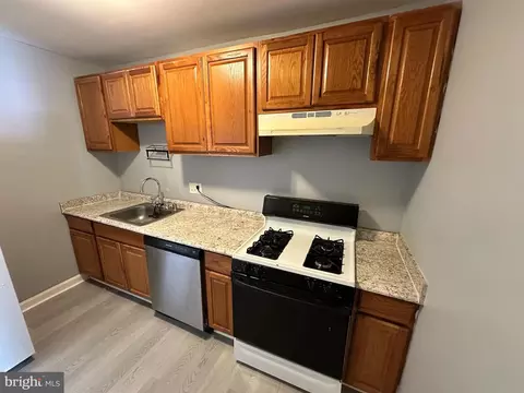 7997 Audubon Ave #303, Alexandria, VA 22306