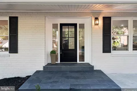 3819 Whitman Rd, Annandale, VA 22003