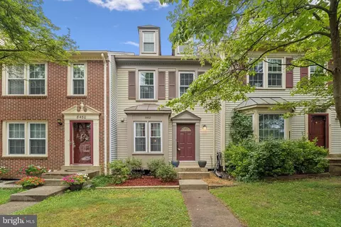 8482 Springfield Oaks Dr, Springfield, VA 22153
