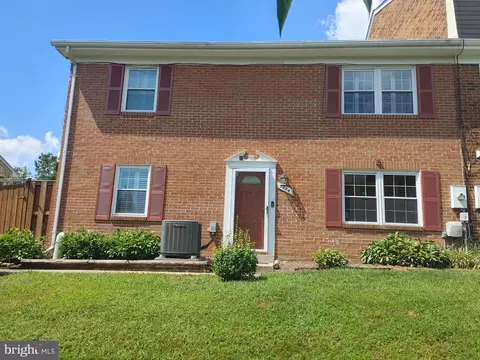 9844 Hagel Cir, Lorton, VA 22079