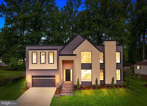 113 James Dr SW, Vienna, VA 22180