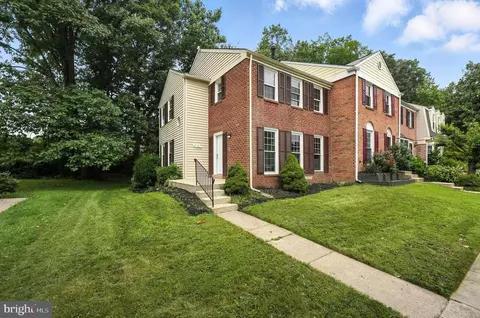 9510 Cherry Oak Ct, Burke, VA 22015