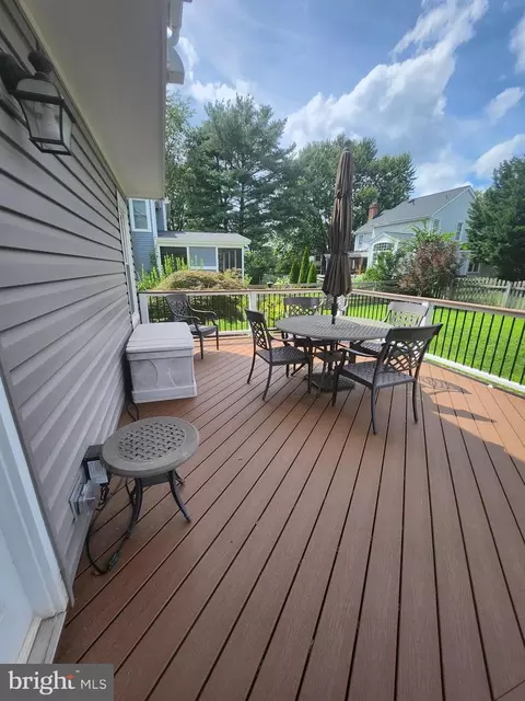 Exterior - 13250 Stone Heather, Herndon, VA 20171 photo 14 of 22