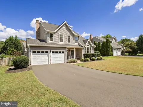 Exterior - 13250 Stone Heather, Herndon, VA 20171 photo 22 of 22