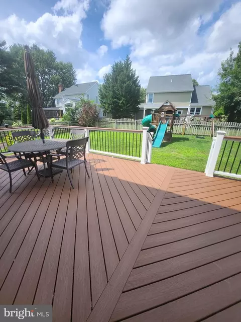 Exterior - 13250 Stone Heather, Herndon, VA 20171 photo 18 of 22