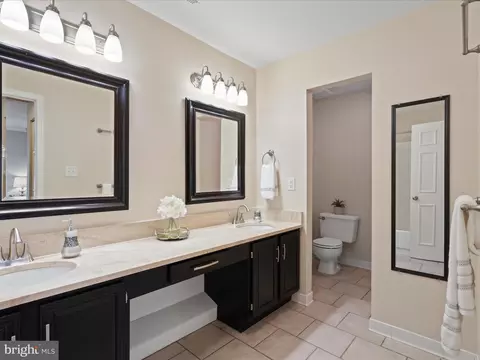 Bath - 13250 Stone Heather, Herndon, VA 20171 photo 2 of 4