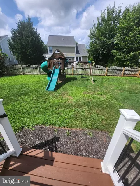 Exterior - 13250 Stone Heather, Herndon, VA 20171 photo 17 of 22