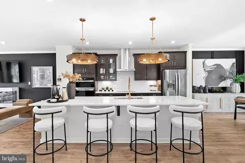 6237 Folly Ln, Alexandria, VA 22315