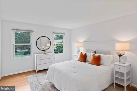 Bedroom - 1950 Weybridge Ln, Reston, VA 20191 photo 6 of 10