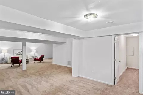 Entry Way - 1950 Weybridge Ln, Reston, VA 20191 photo 13 of 13