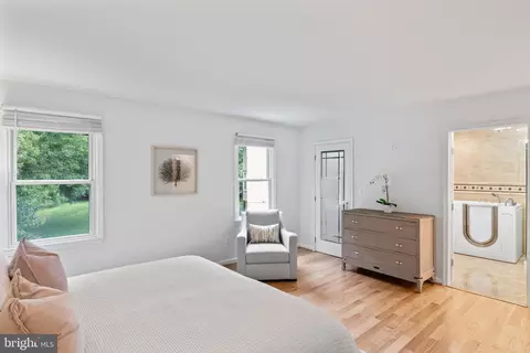 Bedroom - 1950 Weybridge Ln, Reston, VA 20191 photo 2 of 10