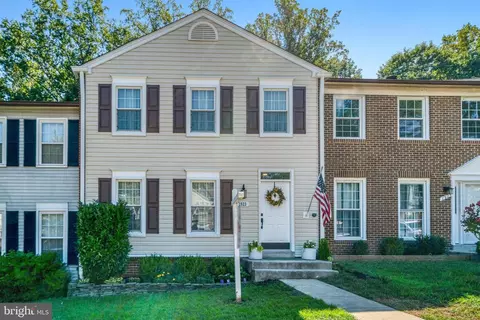 7923 Forest Path Way, Springfield, VA 22153