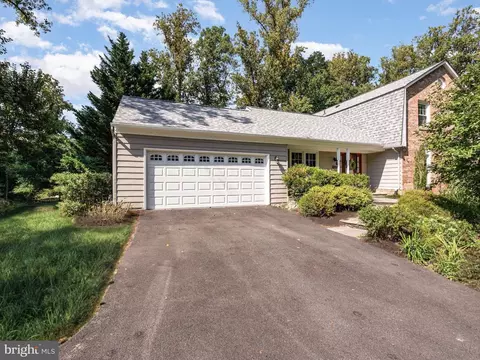 6505 Tiburon Ct, Springfield, VA 22152 photo 3