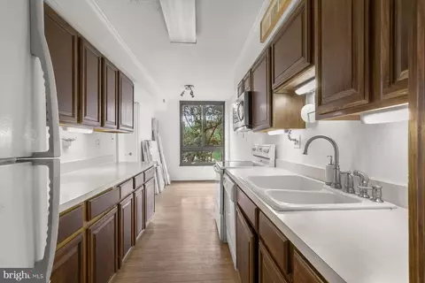 Kitchen - 1808 Old Meadow Rd #1106, Mclean, VA 22102 photo 1 of 5