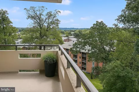 Exterior - 1808 Old Meadow Rd #1106, Mclean, VA 22102 photo 2 of 6