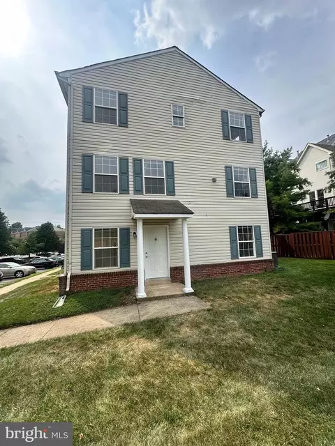 2559 Peter Jefferson Ln, Herndon, VA 20171