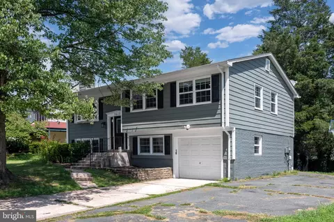 5613 Rocky Run Dr, Centreville, VA 20120