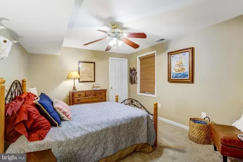 6815 Bluecurl Cir, Springfield, VA 22152 photo 39