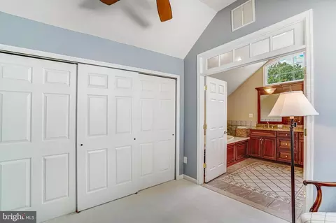 6815 Bluecurl Cir, Springfield, VA 22152 photo 24
