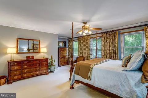 6815 Bluecurl Cir, Springfield, VA 22152 photo 21
